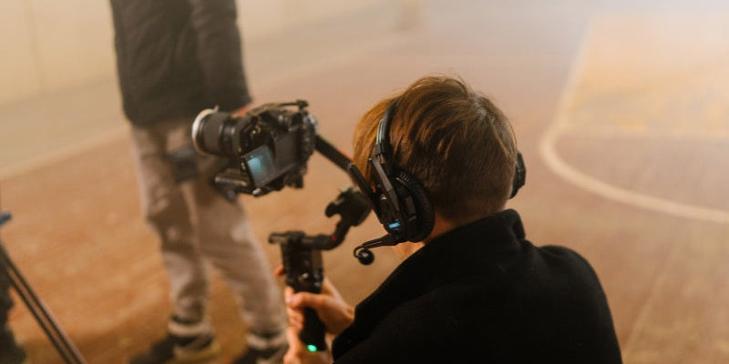 Why and how to choose wireless intercom system for cameraman?