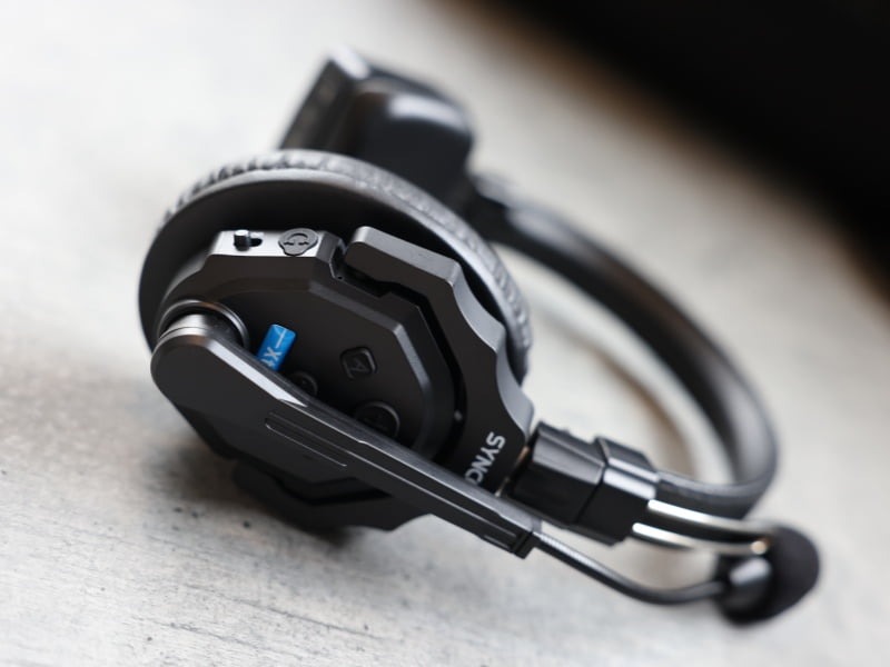 How to choose noise cancelling communication headset?