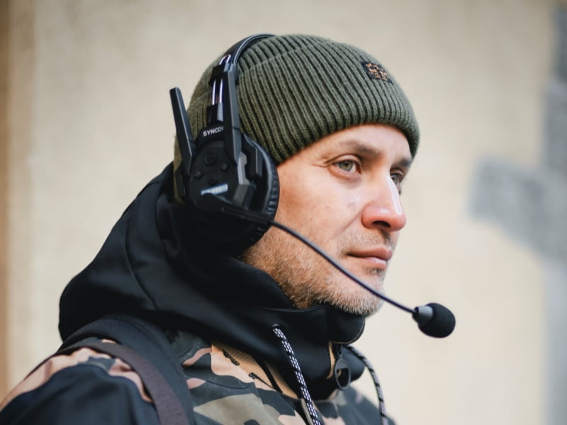 Why use football coach headset? A complete guide is here!