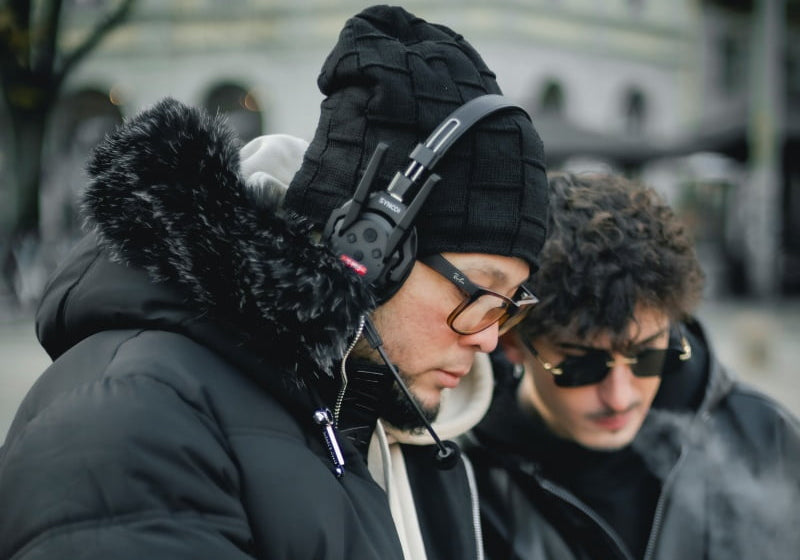 Wireless headsets for restaurants: 3 top picks for 2025