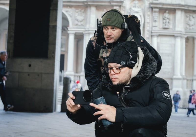 Complete guide to the two-way communication device