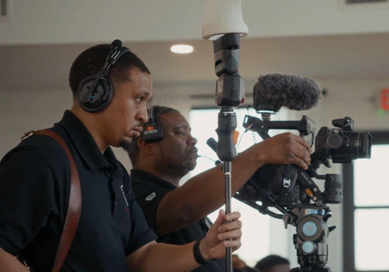 Is a wireless radio intercom good and how to choose the right one?