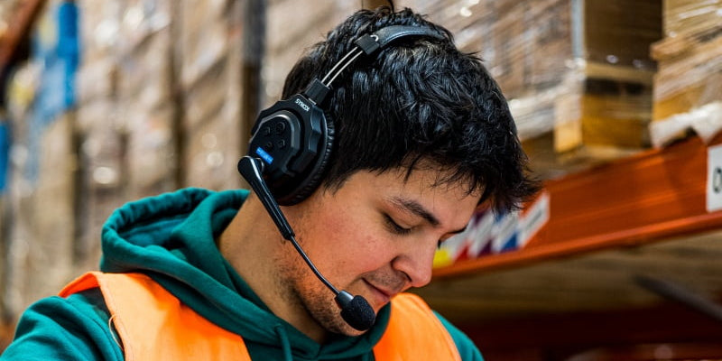 How to choose wireless headsets for construction and what to use