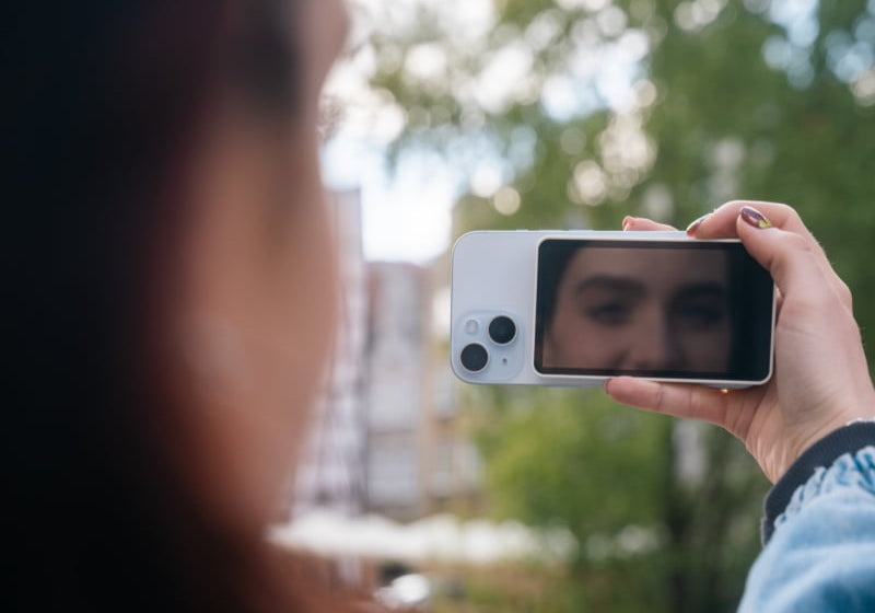 Buyer’s guide to external monitor for iPhone filming in 2025