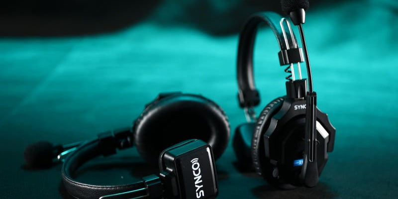 How to choose tour headsets for factories: 3 top picks and 6 factors