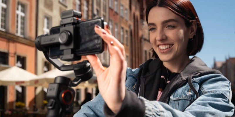 How to make a travel video with a phone: Step-by-step guide for 2025