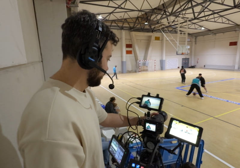 A complete guide to event communication radios