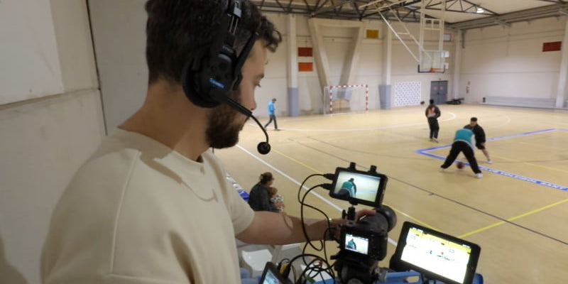 A complete guide to event communication radios