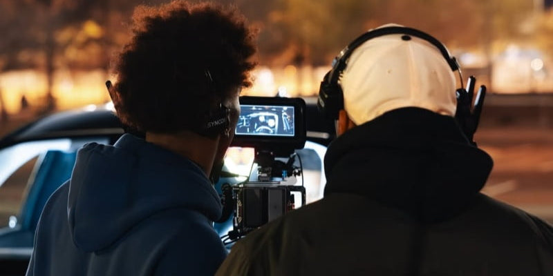 What is a head-to-head communication set and how to choose