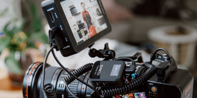 Best wireless microphone for YouTube vlogging: 4 picks for clear audio