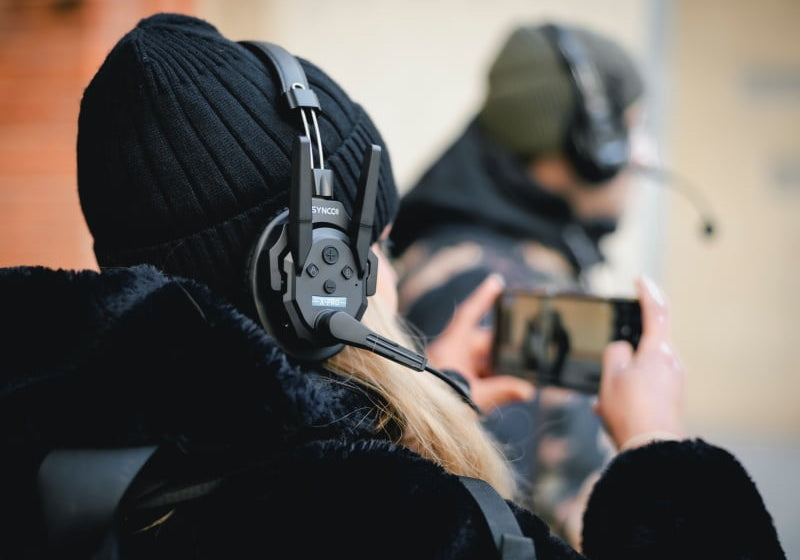 A complete guide to the stage manager headset in 2025