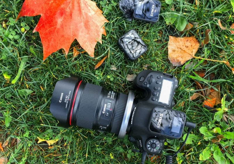 Best wireless microphone for YouTube vlogging: 3 picks