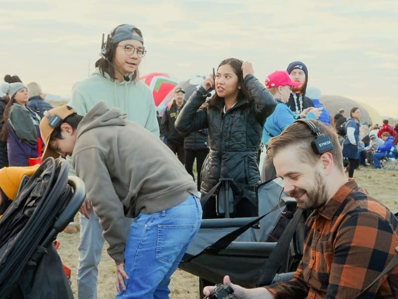 Guide to tour guide systems for wireless communications