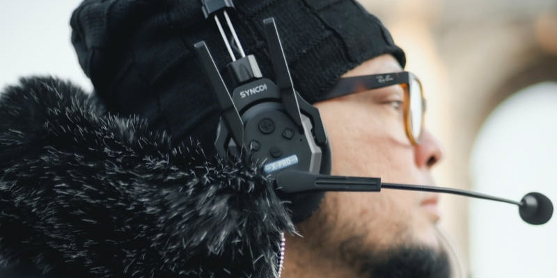 Party planner headsets: 4 top picks for different types of parties