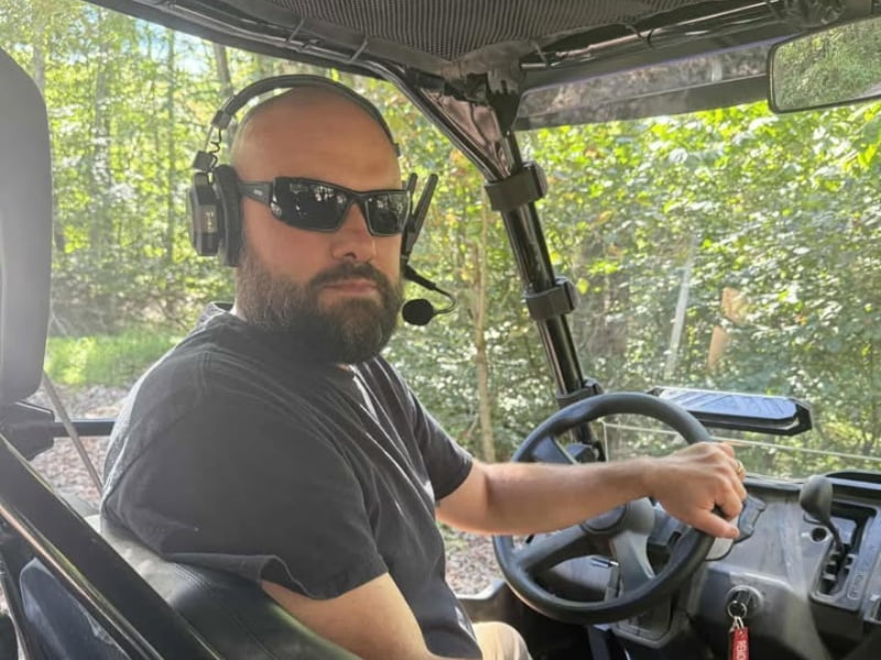 UTV radio communication: Wired intercom kit vs Wireless headsets