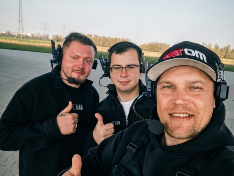 A complete guide to wireless team communication