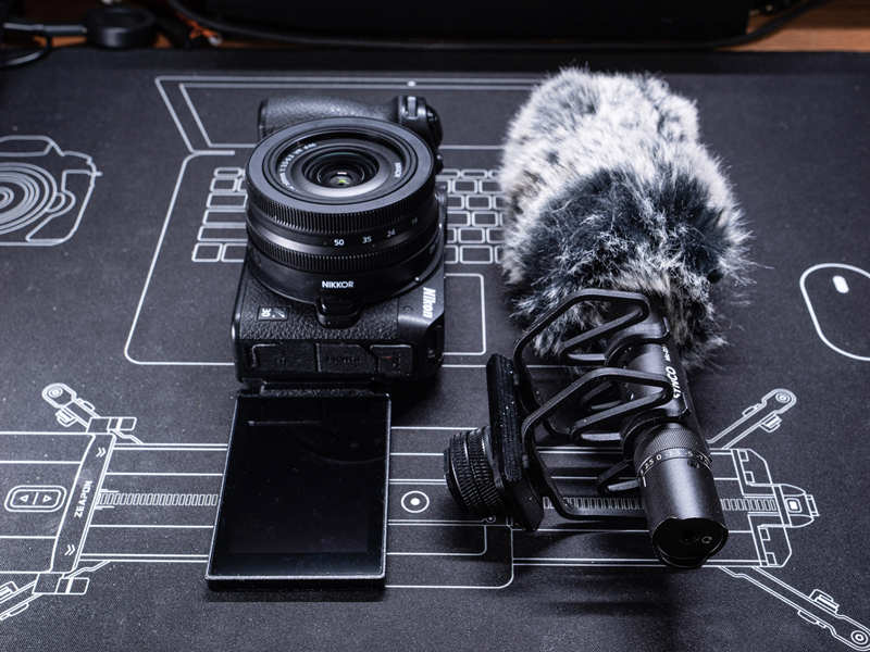 Digital camera microphone: Types and specs explained