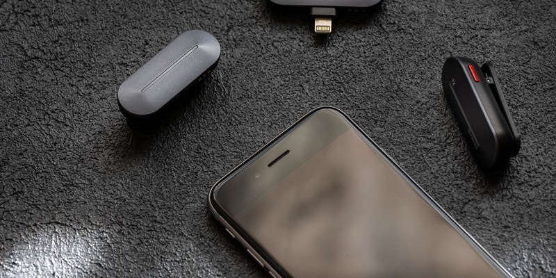 Why and how to use external phone microphone for podcast?