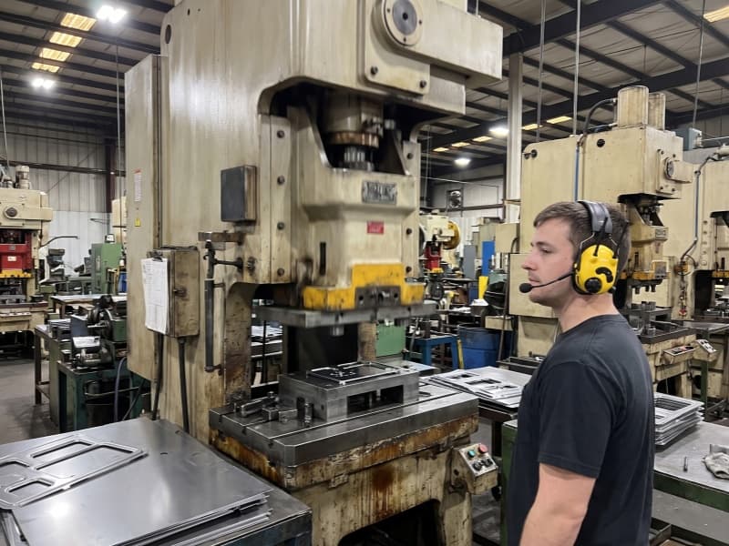 Best over-ear headphones with high NRR for factory industrial use