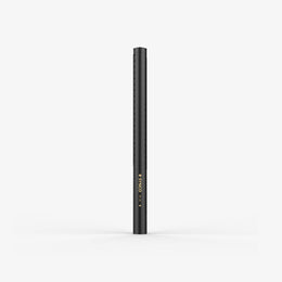 The SYNCO D2 hypercardioid XLR shotgun mic comes in black color with a brass metal body.